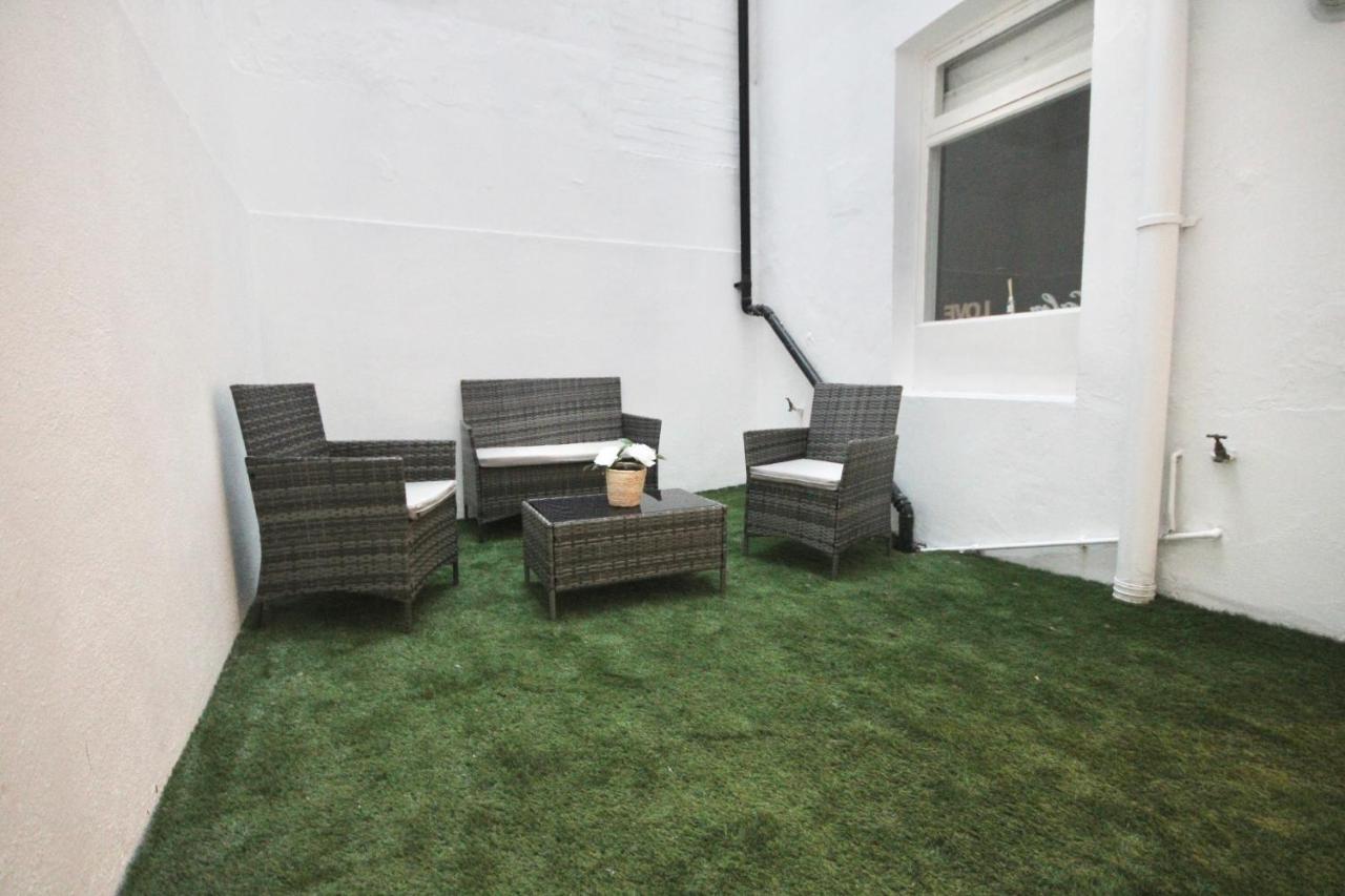 Superb Flat Near Victoria Station Apartment ลอนดอน ภายนอก รูปภาพ